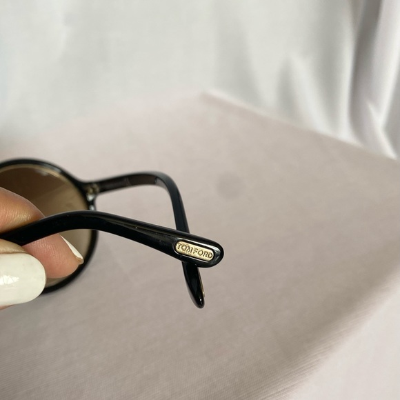 Tom Ford "Carrie" Oversized Sunglasses 🏷 - Picture 4 of 7